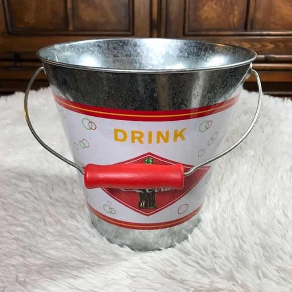 NWOT Coca-Cola Oval Silver Metallic 'Drink' Red Diamond Coke Bottle Tin Tray - Picture 12 of 12